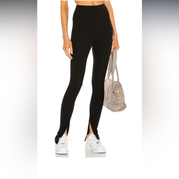 Year of Ours 9 to 5 Split Pant in Black size medium - Picture 2 of 7